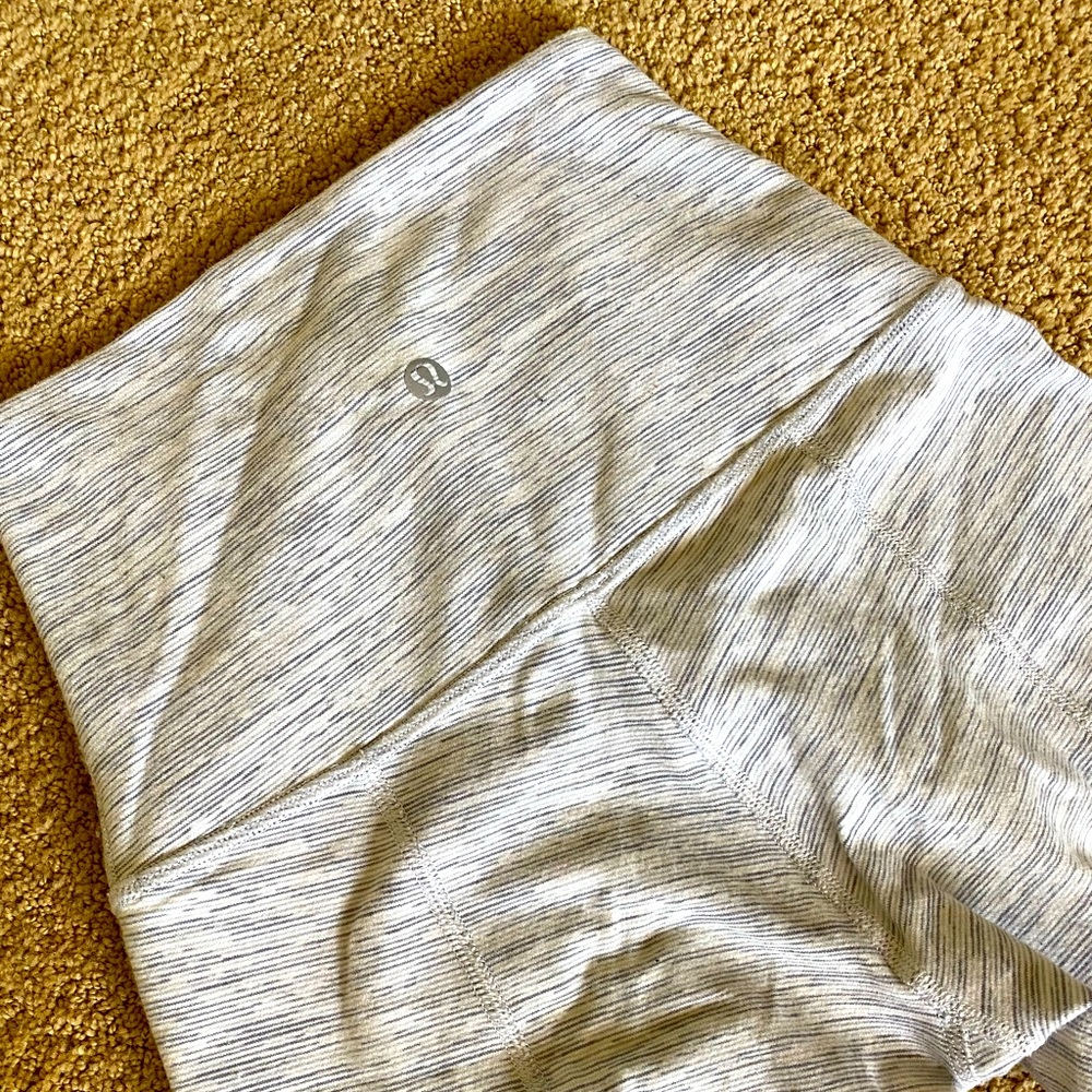 Lulu lemon wunder under scalloped hem high-rise crop 23” luxtreme, SIZE: 2